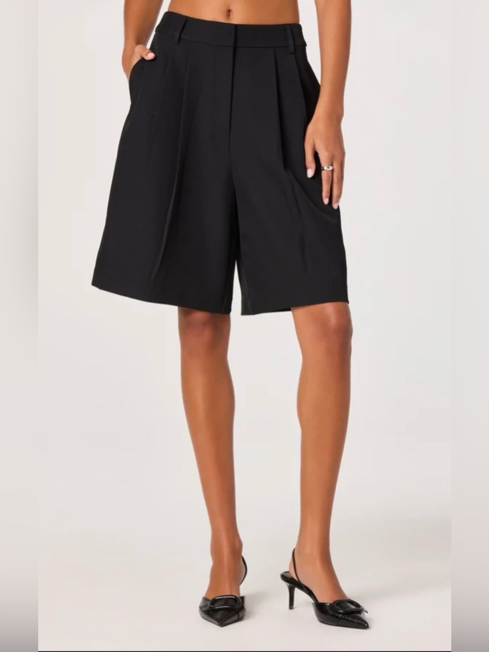 COS Black Tailored Bermuda Shorts US 10 High Rise Pleated Wide Leg Quiet Luxury
